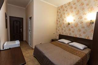 Гостевой дом Panorama Resort Кабардинка Двухместный номер с 1 кроватью или 2 отдельными кроватями, вид на сад-2